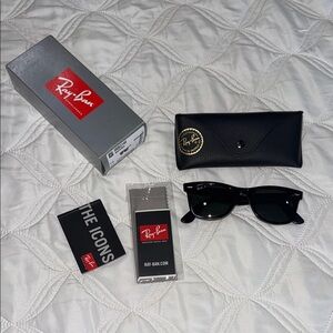 Ray-ban wayfarer sunglasses